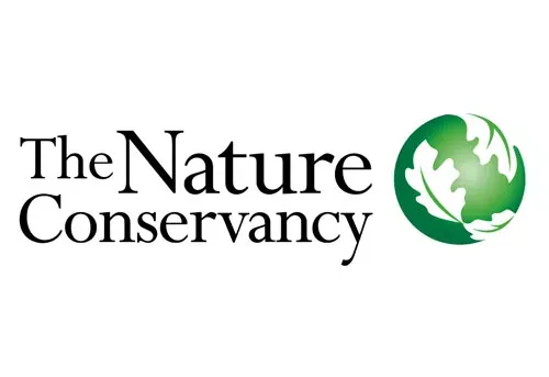 Logo Ther Nature Conservancy com fundo branco e letras pretas